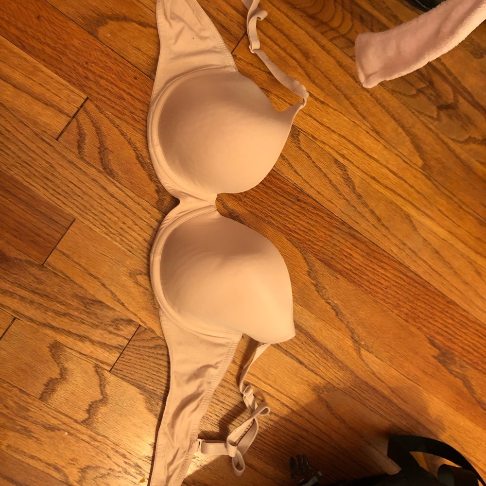 Tan Pink bra 36C -worn a lot -